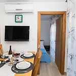 Lucija Apartment *