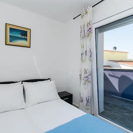 Lucija Apartamento Vodice