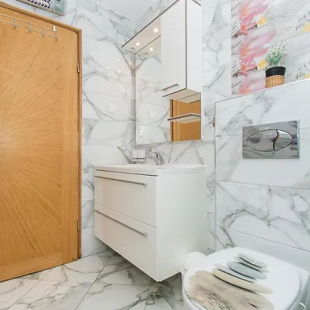 Lucija Apartment