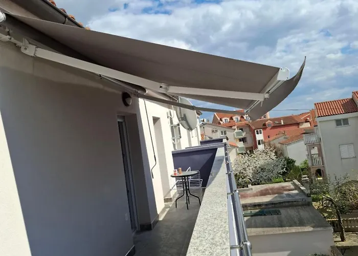 Lucija Apartman Vodice